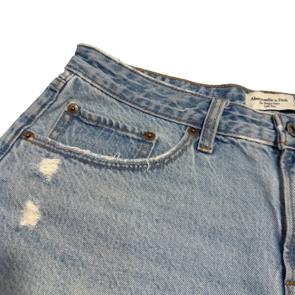 Abercrombie & Fitch Curve Love The Baggy Short Low Rise Distressed Denim 28/6
